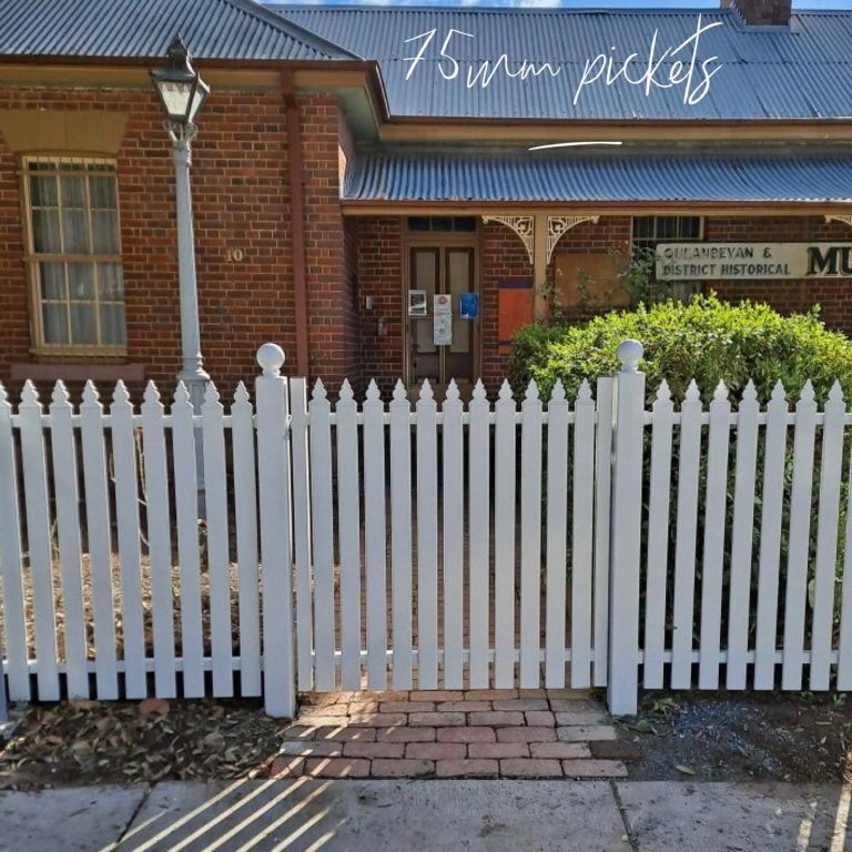 GALLERY OF PICKET FENCING Custom Fencing ACT